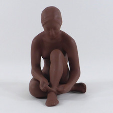 Statua erotica ceramica donna