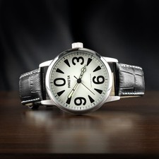 Orologio meccanico sovietico