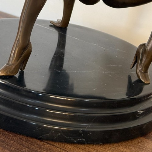 Statua scultura bronzo donna