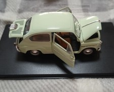 SEAT 600 D, ESCALA 1/24
