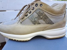 Hogan Interactive donna