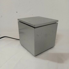 Lampada Cuboluce produzione