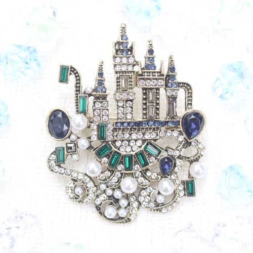 Elegante spilla unisex