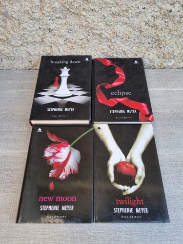 Twilight stephenie meyer - twilight, 4