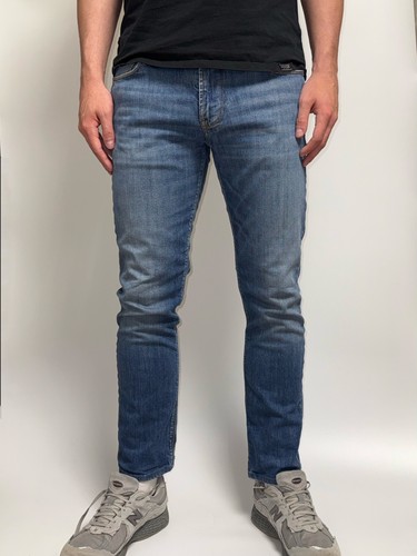 Emporio armani j06 - slim, fit