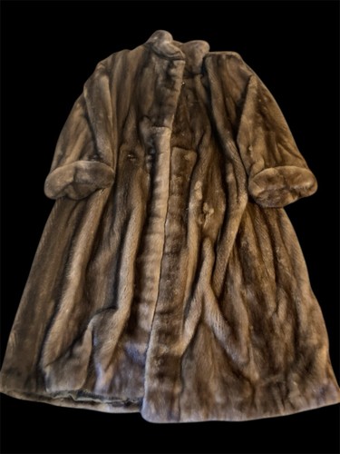 Saga mink visone - mink,