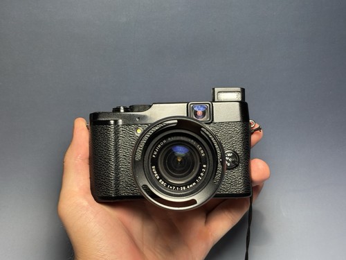 Fujifilm finepix series x10 - fujifilm,