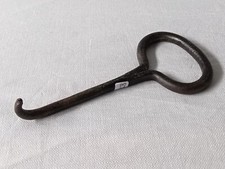ANTICO UNCINO GANCIO TIRABALLE SACCHI MANIGLIA IN FERRO BATTUTO E FORGIATO. CQ18