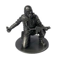 Pewter SAS CRW Kneeling Figure