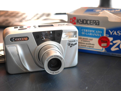 Kyocera yashica zoom - kyocera,