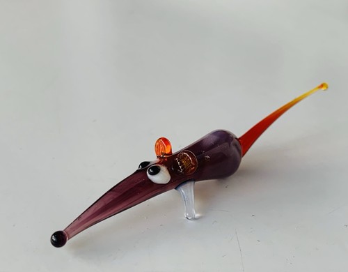 Topo viola statuina - ~, in