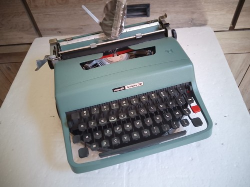 Macchina scrivere olivetti - da,