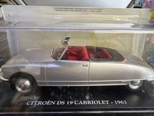 AUTO VINTAGE citroen ds 19 cabriolet  1963   in metallo 1/24 Centauria editore