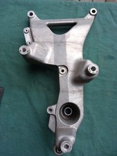 HONDA PANTHEON125/150SUPPORTO MARMITTA ORIGINALE USATO OTTIME CONDIZIONI