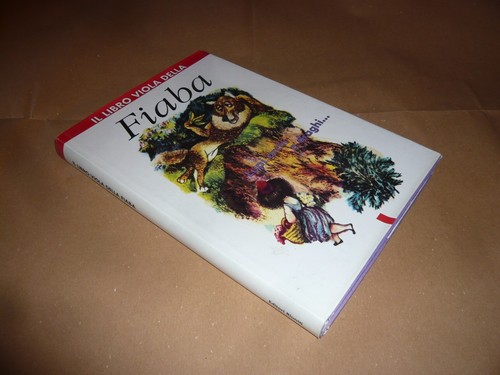 Libro viola della - della, fiaba
