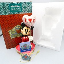 Enesco Disney Showcase