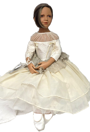 Ballerina vintage firmata