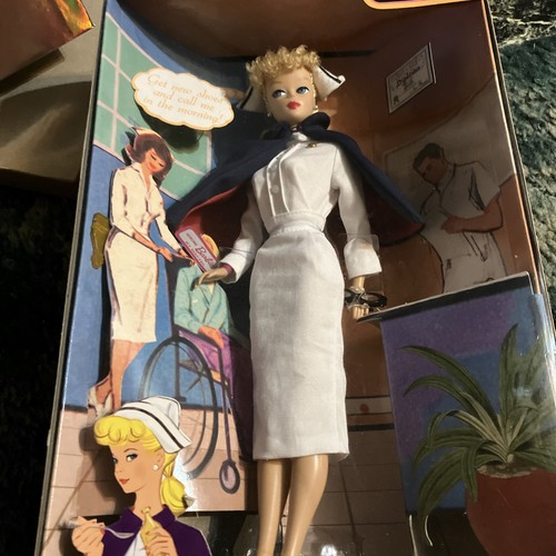 Barbie infermiera registrata