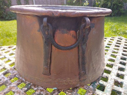 Grande antica pentola - , da