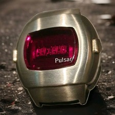 VINTAGE 1970  QUARTZ PULSAR P3
