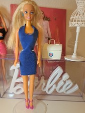 B736) ANTICA BAMBOLA BARBIE