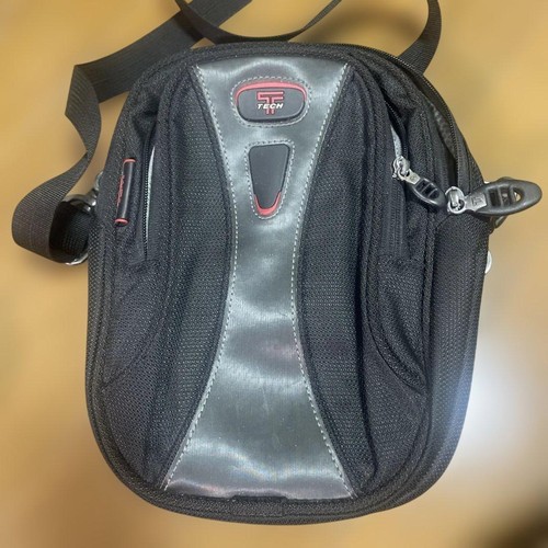 Borsa tracolla tumi usata - a,