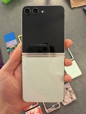 Samsung Galaxy Z Flip5