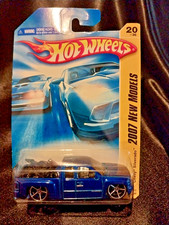 Hot Wheels - Chevy Silverado 20/36 A30 2007 - Nuovo