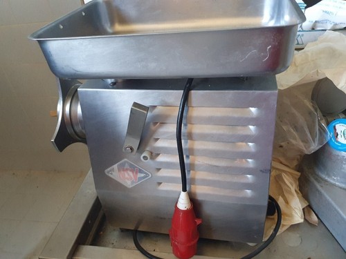 Tritacarne professionale