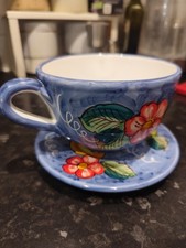 Tazza e piattino cappuccino in ceramica di Vietri dipinti a mano, disegno floreale made in Italy