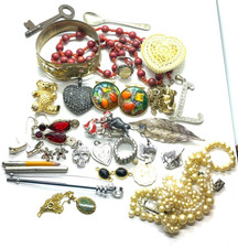 Lotto lavoro oggetti gioielli misti antichi e vintage