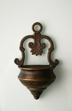 Acquasantiera in bronzo