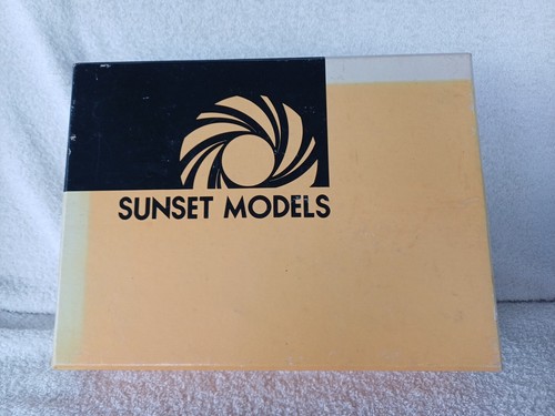 Sunset models samhongsa - sunset,