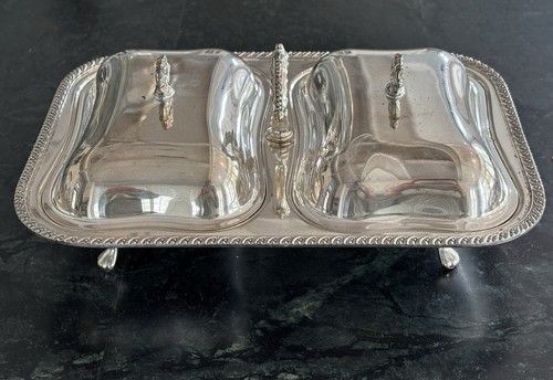 Antico servizio buffet piatto