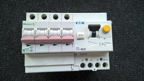Moeller xpole pls6 c32 eaton - moeller, pls6-c32/4