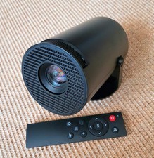 Proiettore Video HY300 con Telecomando