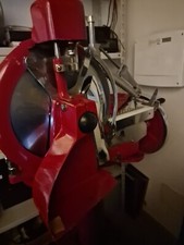 Affettatrice vintage antica verticale usata Berkel M21 con basamento originale