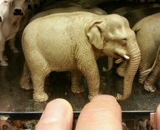 1 elefante alto 5 cm animali