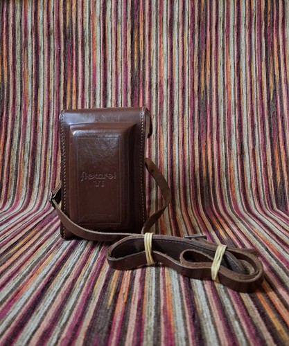 Leather case for flexaret - case,