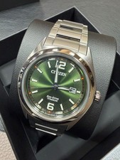 CITIZEN - Orologio da polso uomo Eco-Drive Super Titanio 1640 Verde AW1641-81x