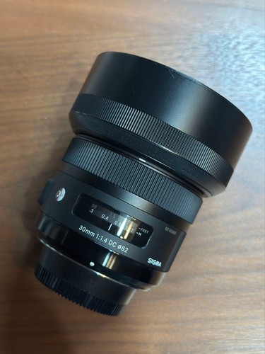 Sigma dc hsm - f1.4, art