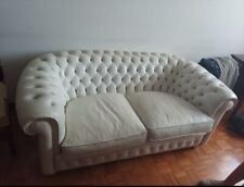 coppia divani Chesterfield