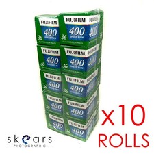 DIECI ROTOLI di pellicola a colori FUJI 400 36exp 35mm - datata 02/2026