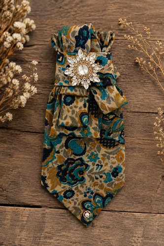 Collana cravatta floreale