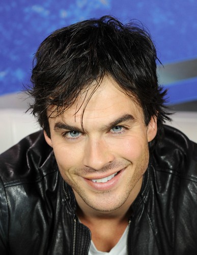 The vampire diaries - vampire, damon