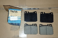 MERCEDES W123 W114 W115 W116 R107 -  KIT SERIE PASTICCHE FRENI ANTERIORI