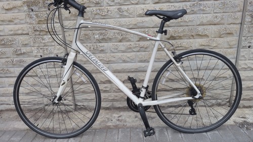 Bici ibrida specializzata