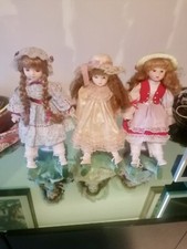 Bambola di porcellana da