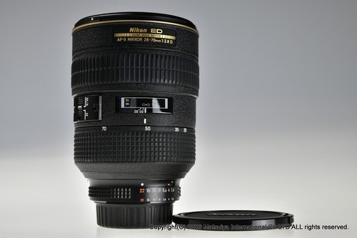 Near mint nikon - near,