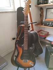 chitarra elettrica con